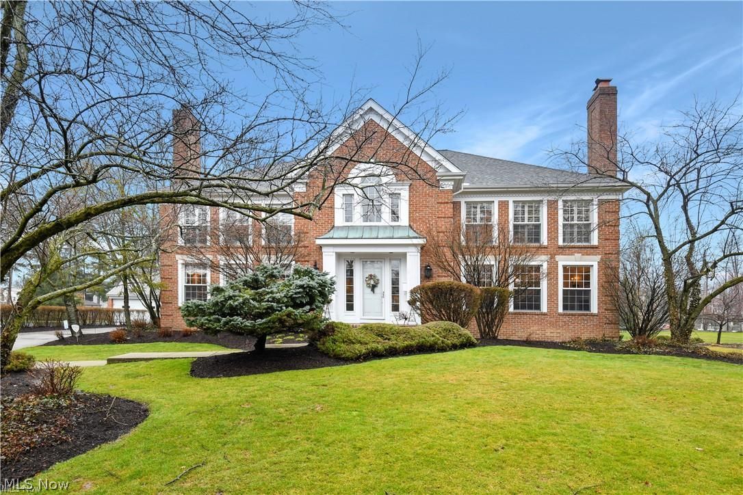 18233 Shelburne Road Shaker Heights OH 44118