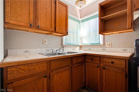 703 14th Street NE Canton OH 44714