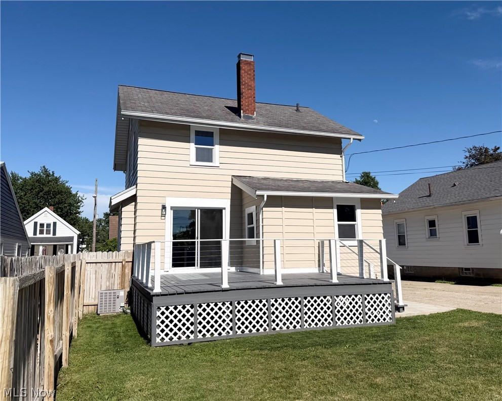 157 Fairlawn Avenue Elyria OH 44035
