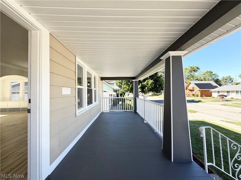 157 Fairlawn Avenue Elyria OH 44035