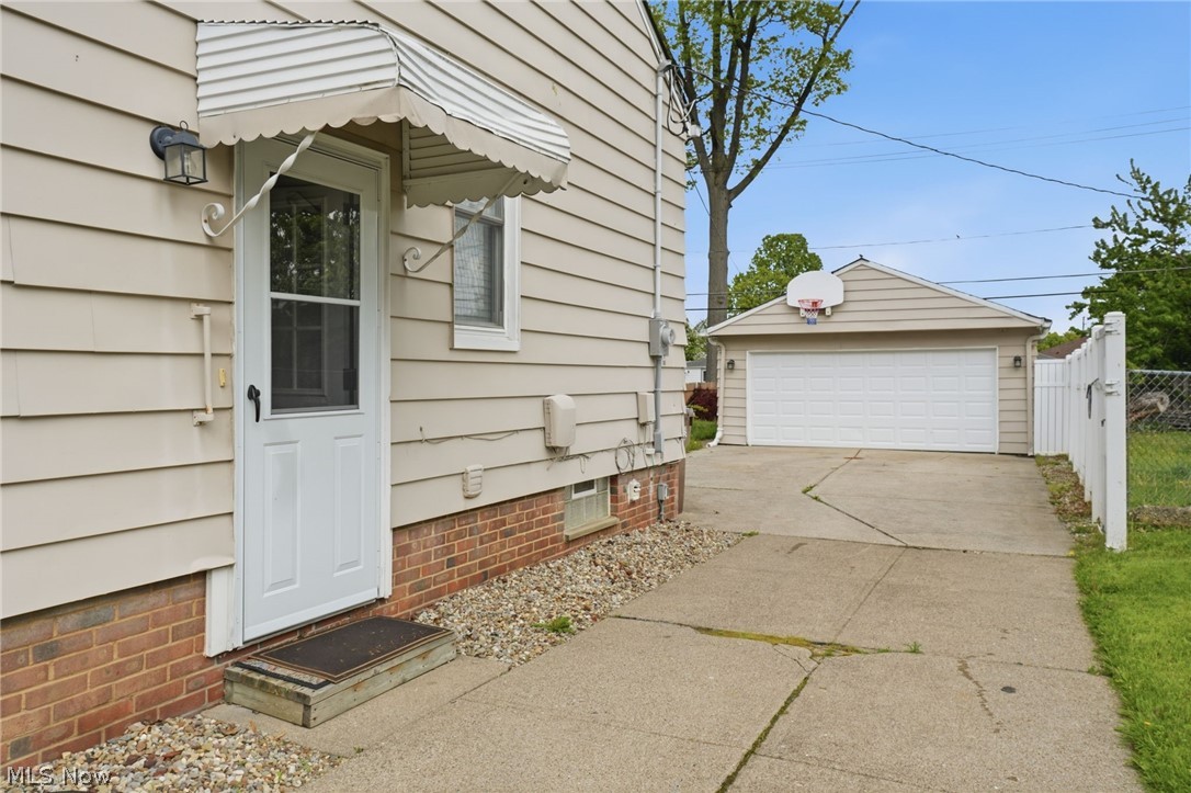 9210 Fernhill Avenue Parma OH 44129