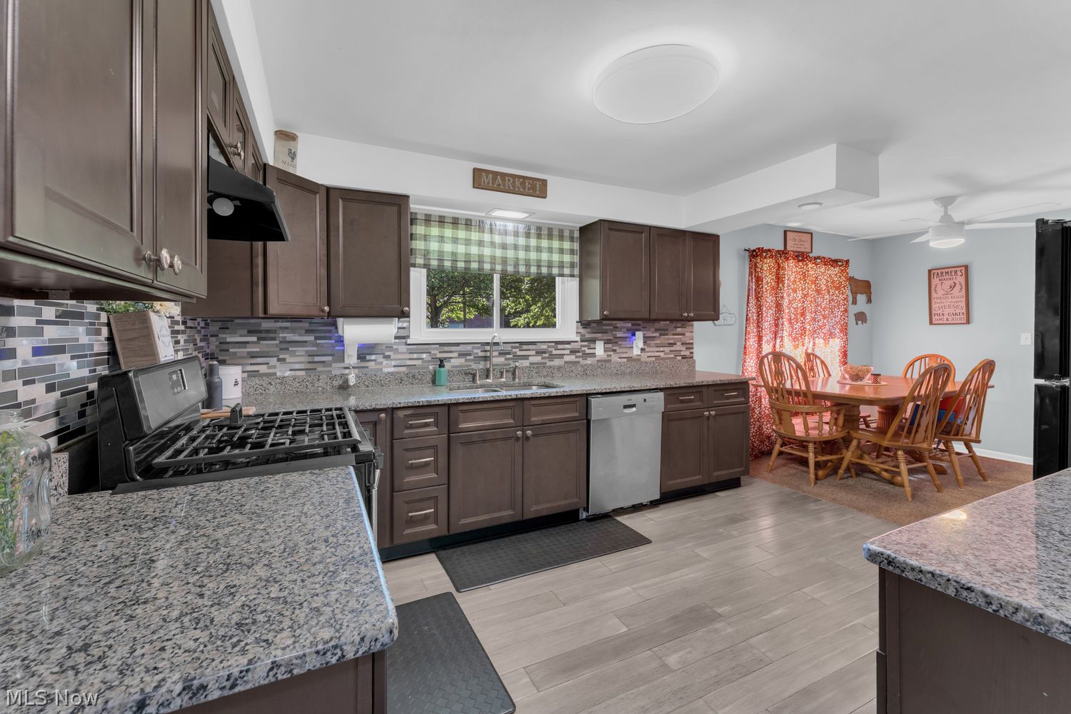 2212 Pleasant Valley Road Niles OH 44446
