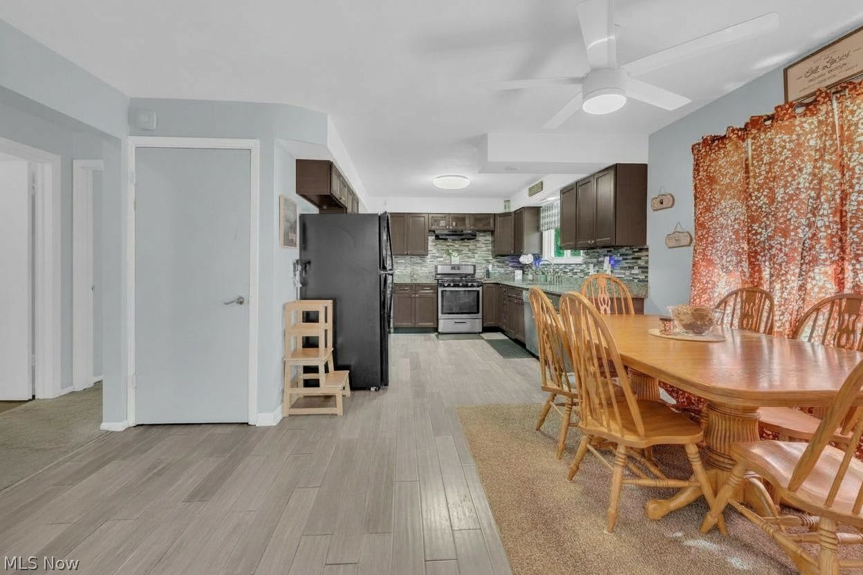 2212 Pleasant Valley Road Niles OH 44446