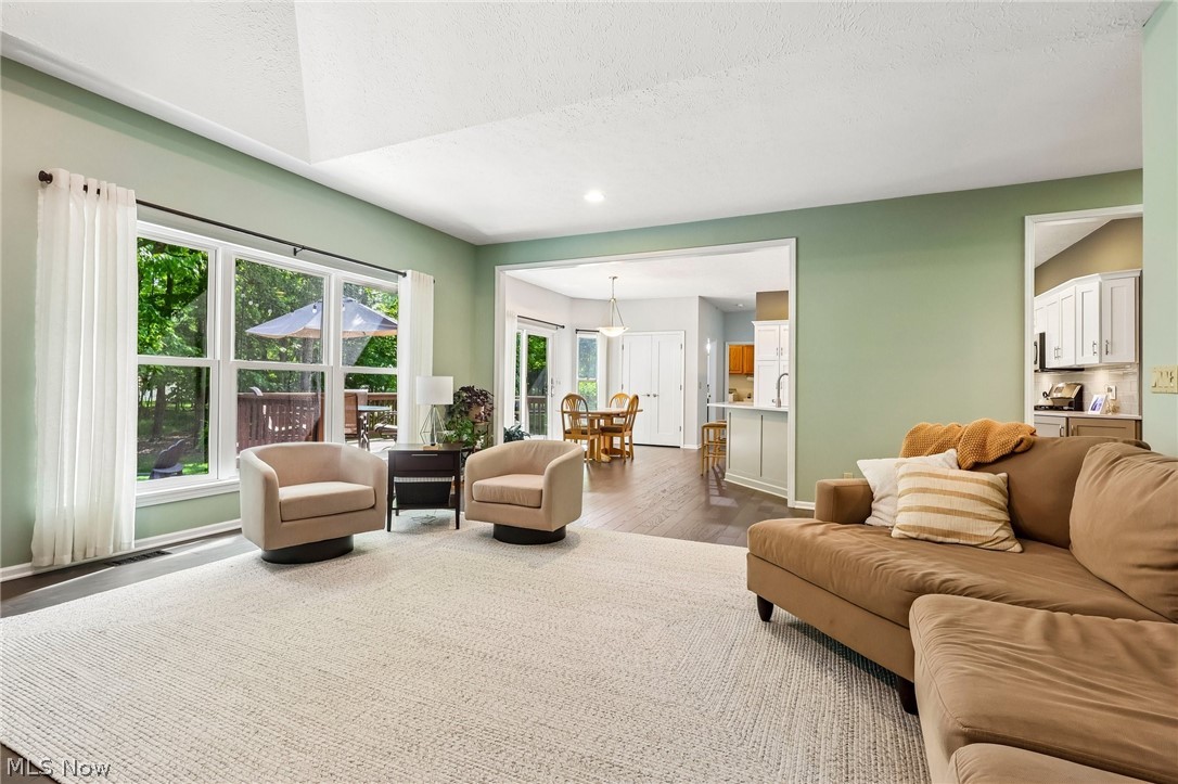 17459 Woodlawn Court Strongsville OH 44149