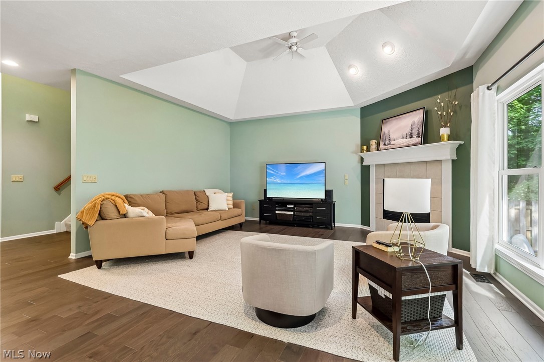 17459 Woodlawn Court Strongsville OH 44149