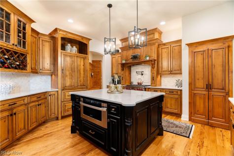7995 Shady Stone Street NW Massillon OH 44646