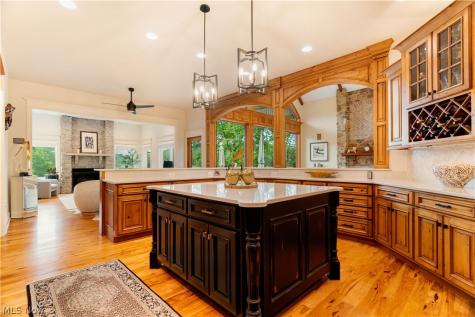 7995 Shady Stone Street NW Massillon OH 44646