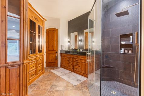 7995 Shady Stone Street NW Massillon OH 44646