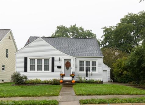 325 Harmon Street SW North Canton OH 44720