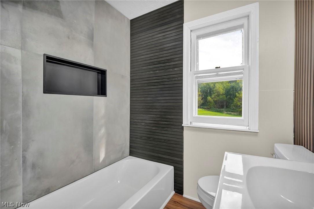 824 E Waterloo Road Coventry OH 44306