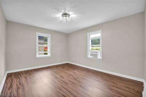 824 E Waterloo Road Coventry OH 44306