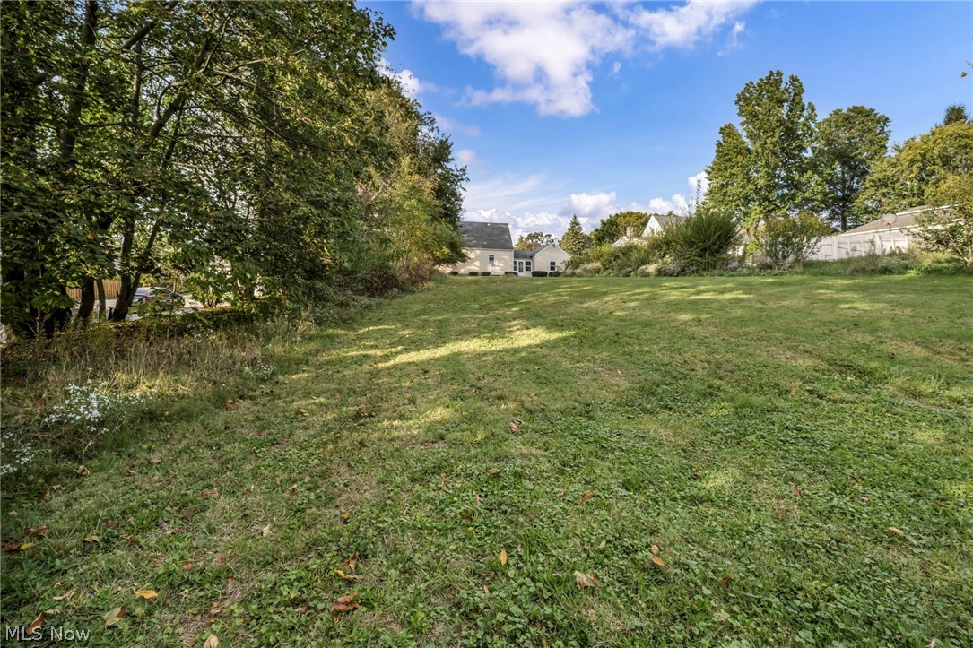 824 E Waterloo Road Coventry OH 44306