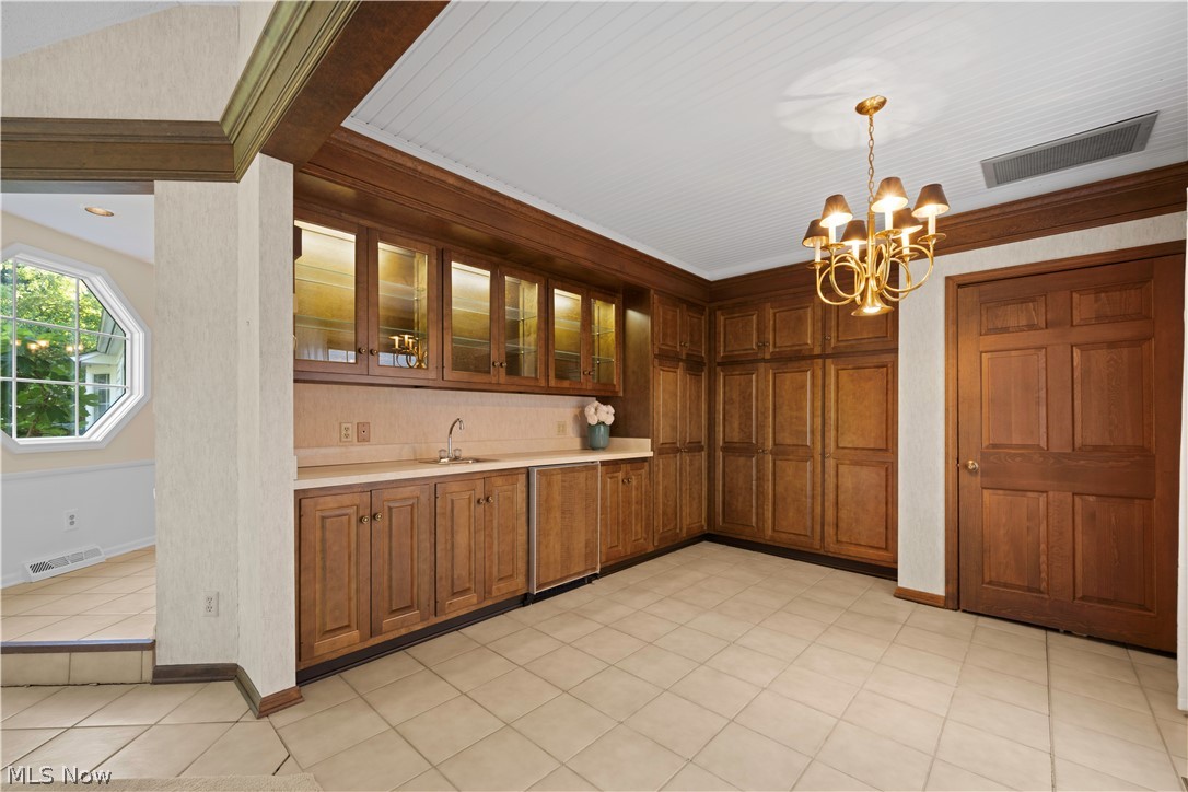 1822 Donna Drive Westlake OH 44145