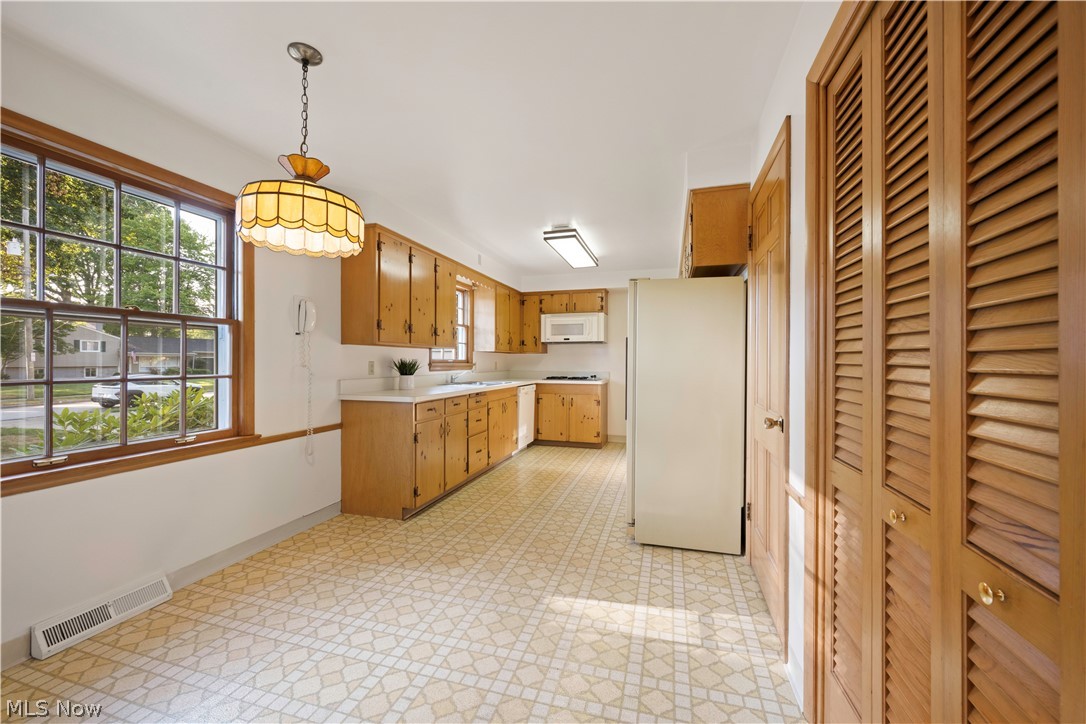 1822 Donna Drive Westlake OH 44145