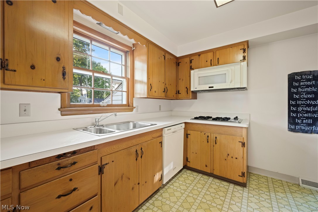 1822 Donna Drive Westlake OH 44145