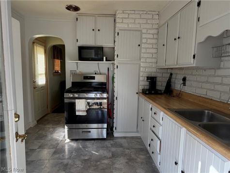 1234 Dartmouth Avenue SW Canton OH 44710