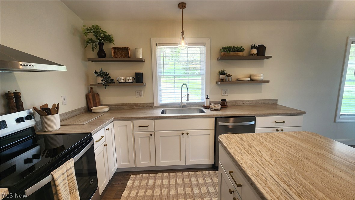 3190 Eastport Road SE Dennison OH 44621