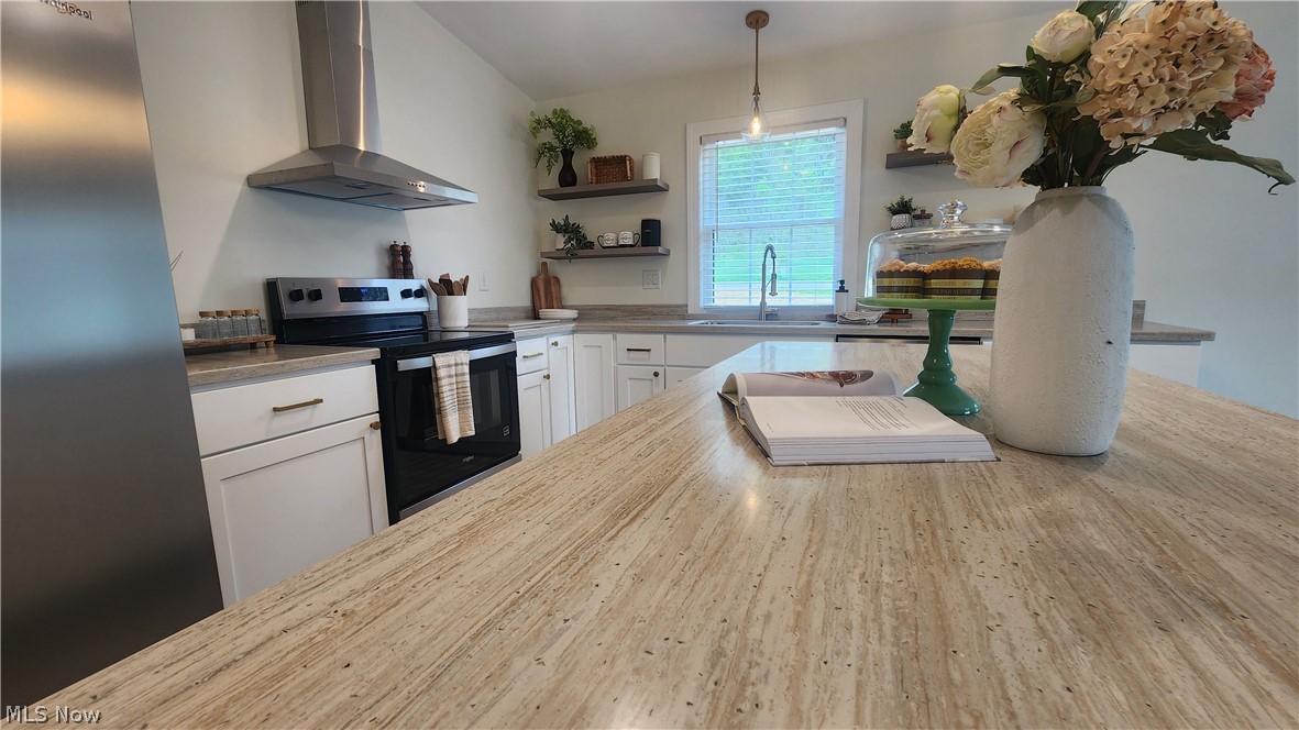 3190 Eastport Road SE Dennison OH 44621