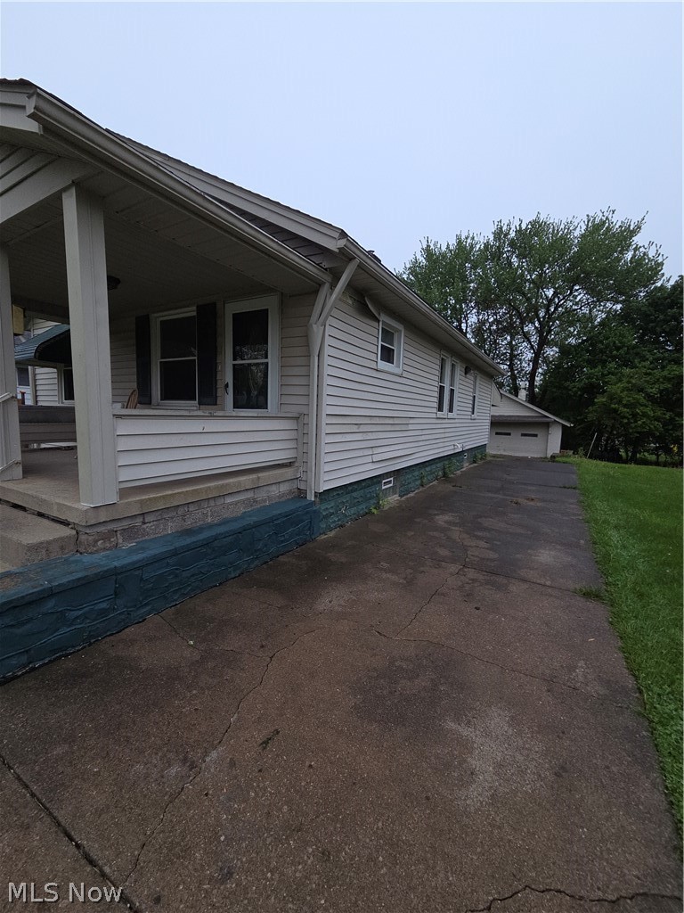 908 Cornell Street Youngstown OH 44502