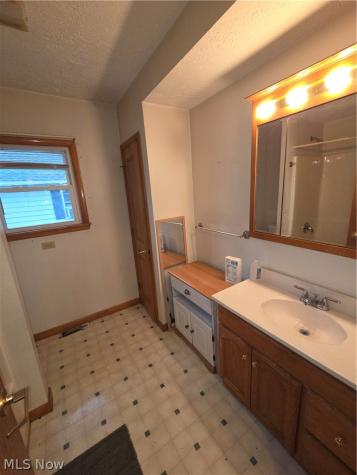 908 Cornell Street Youngstown OH 44502