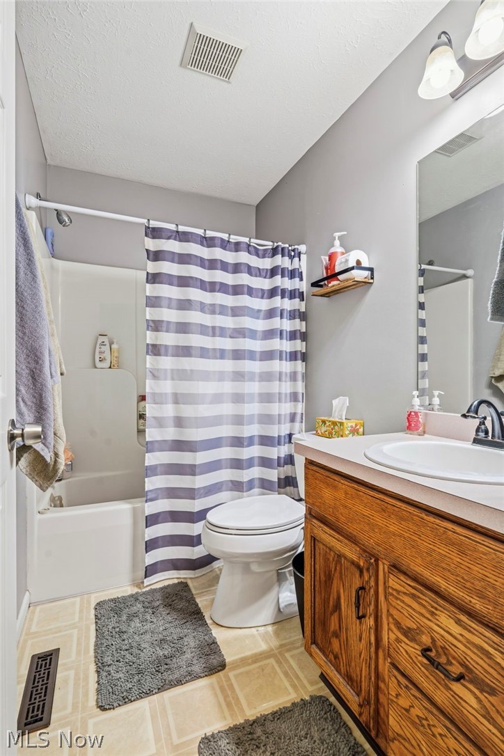 4297 Brookview Court Uniontown OH 44685