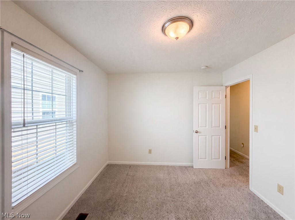159 Prestwyck Lane Elyria OH 44035