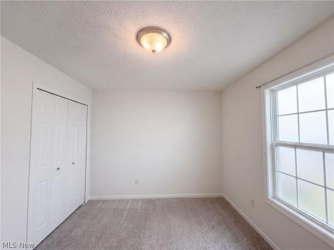 159 Prestwyck Lane Elyria OH 44035