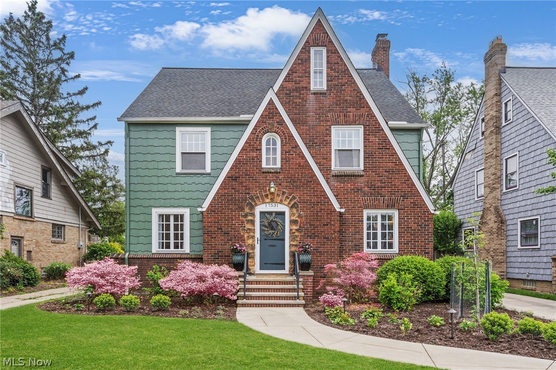 17531 Daleview Drive Lakewood OH 44107