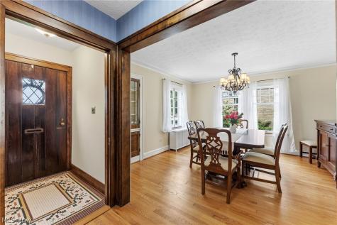 17531 Daleview Drive Lakewood OH 44107