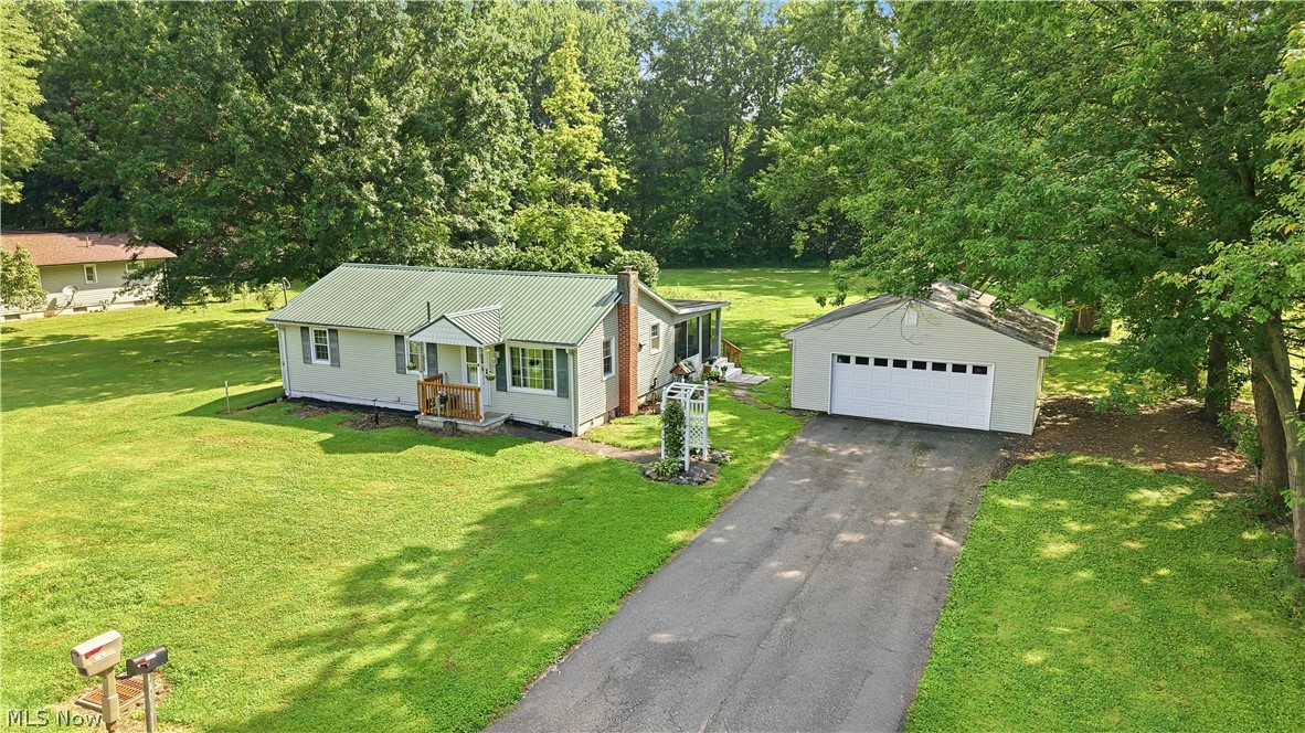 11596 Homestead Avenue NE Alliance OH 44601