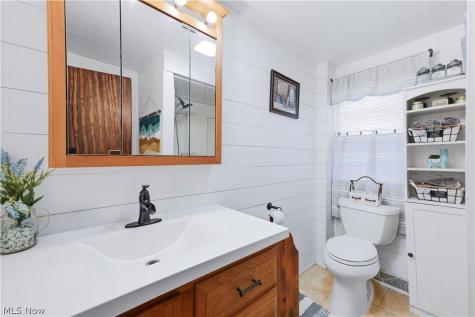 11596 Homestead Avenue NE Alliance OH 44601
