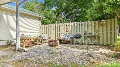 11596 Homestead Avenue NE Alliance OH 44601