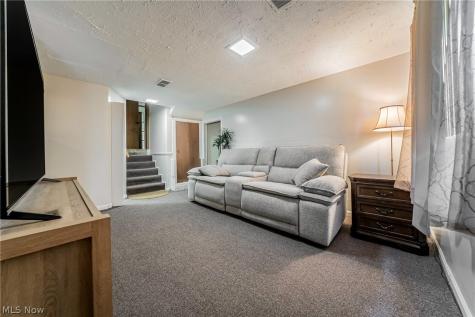 753 Crestview Avenue Akron OH 44320