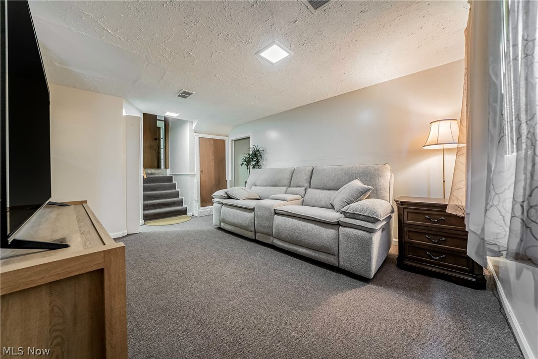 753 Crestview Avenue Akron OH 44320