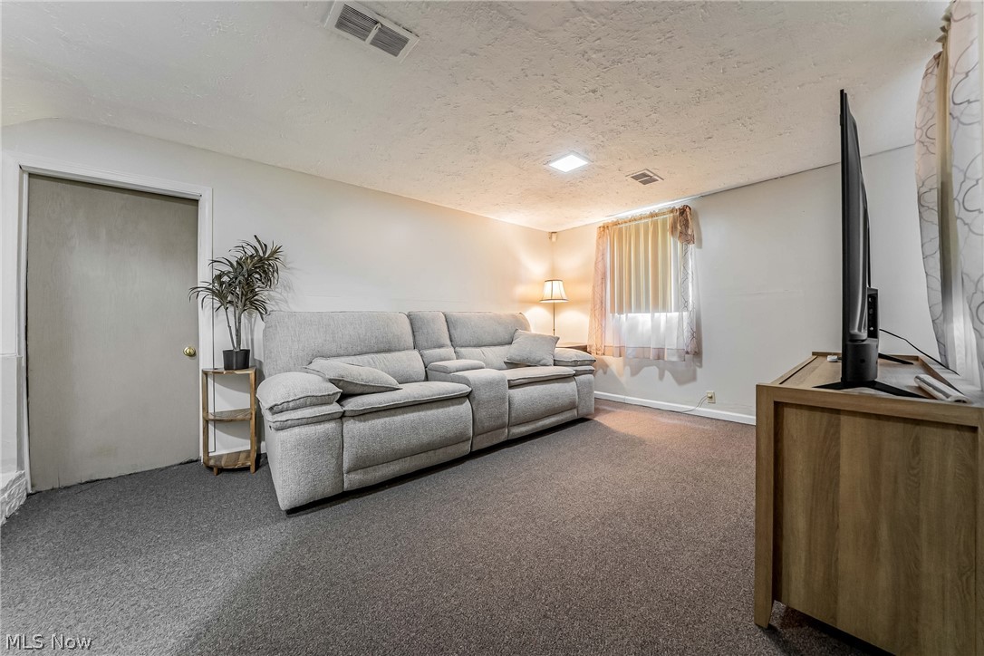 753 Crestview Avenue Akron OH 44320