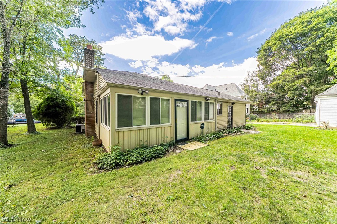 753 Crestview Avenue Akron OH 44320