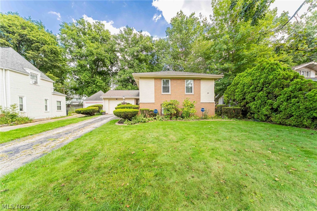 753 Crestview Avenue Akron OH 44320