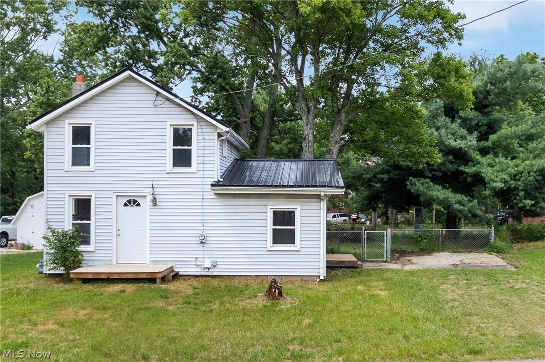 15562 Portage Street Doylestown OH 44230