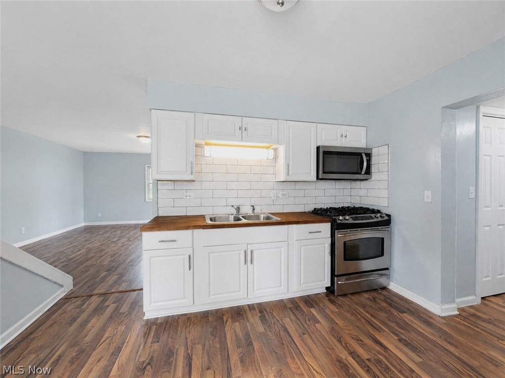 15562 Portage Street Doylestown OH 44230