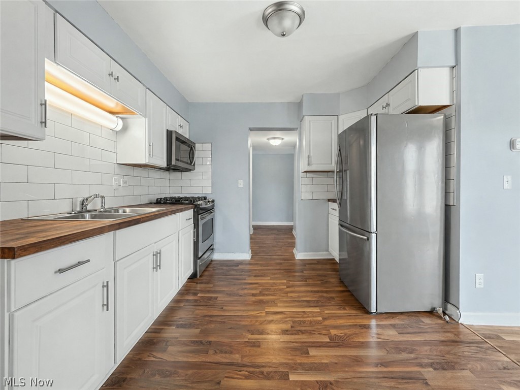 15562 Portage Street Doylestown OH 44230