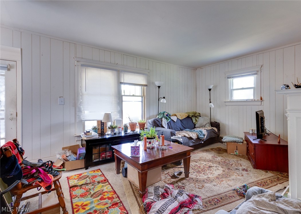 717 Fern Street Akron OH 44307