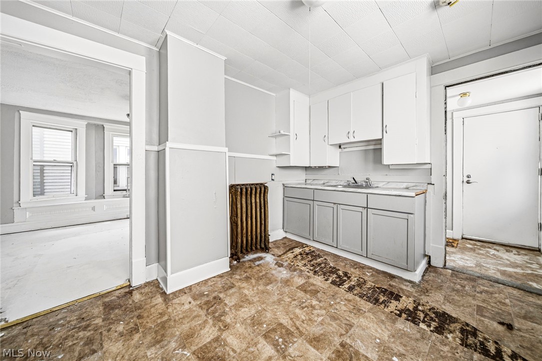 9512 Easton Avenue Cleveland OH 44104