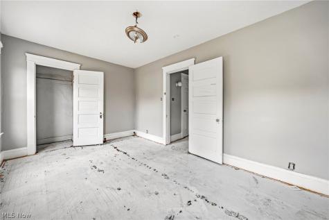 9512 Easton Avenue Cleveland OH 44104