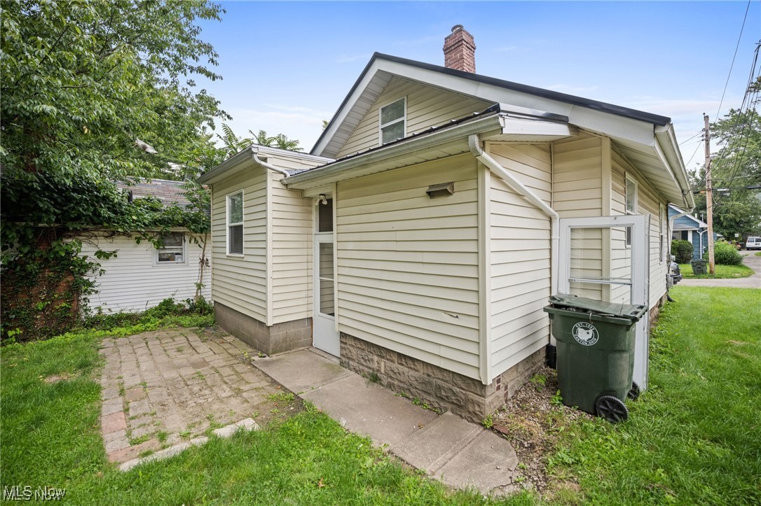 1517 16th Street NE Canton OH 44705