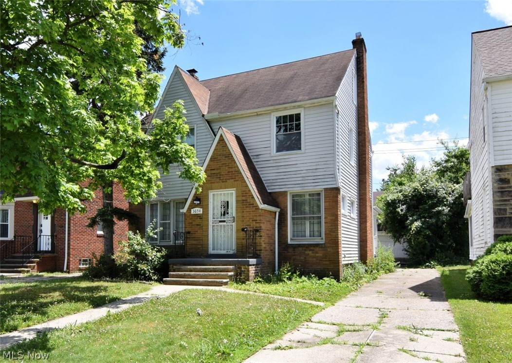 3654 Bainbridge Cleveland Heights OH 44118