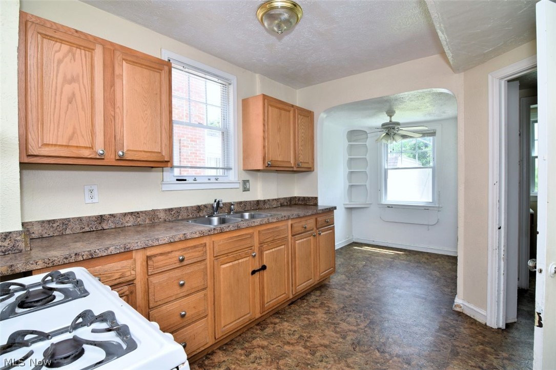 3654 Bainbridge Cleveland Heights OH 44118
