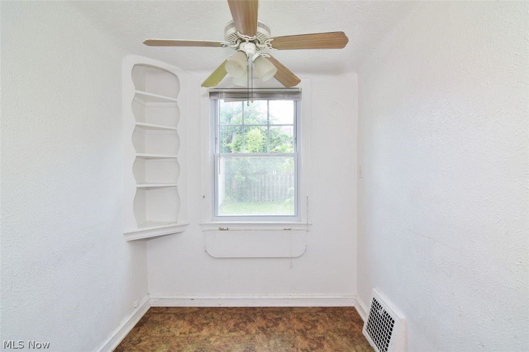 3654 Bainbridge Cleveland Heights OH 44118