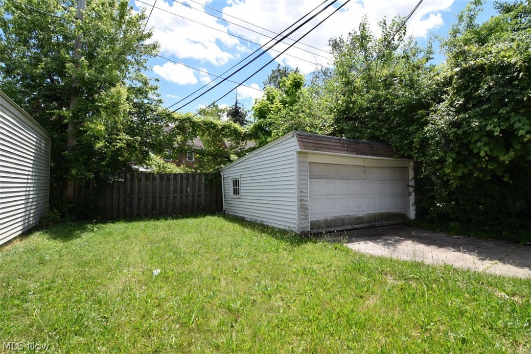 3654 Bainbridge Cleveland Heights OH 44118