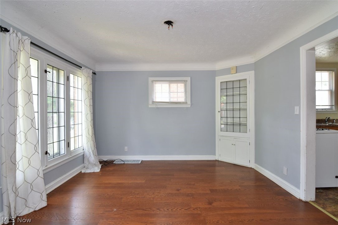3654 Bainbridge Cleveland Heights OH 44118