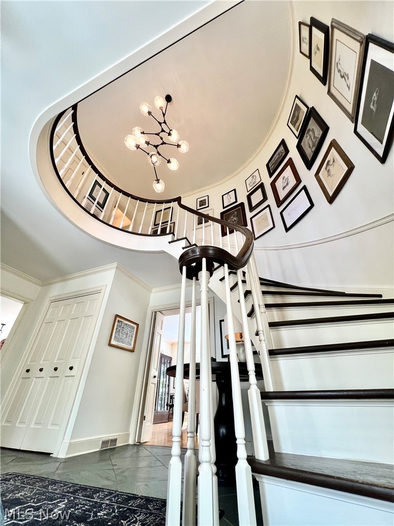 1249 W Hill Drive Gates Mills OH 44040